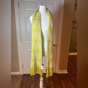NWT Old Navy Lime & White Knit Fringe Scarf 100% Acrylic 75" X 9"